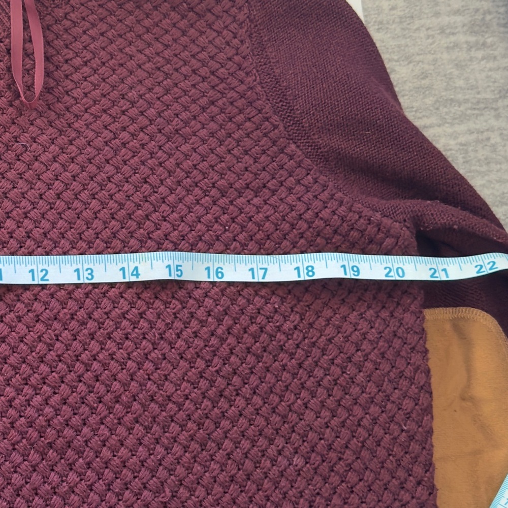 Elegant Maroon Crew Neck‎ Sweater - Picture 4 of 8